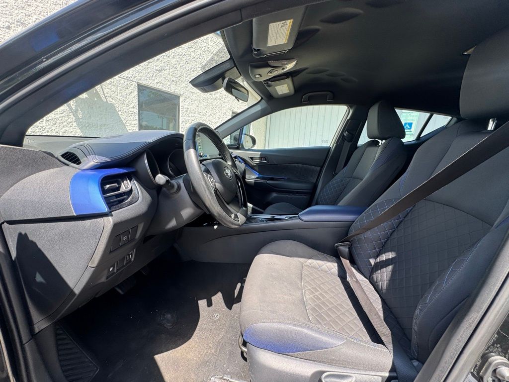 View vehicle photo 7