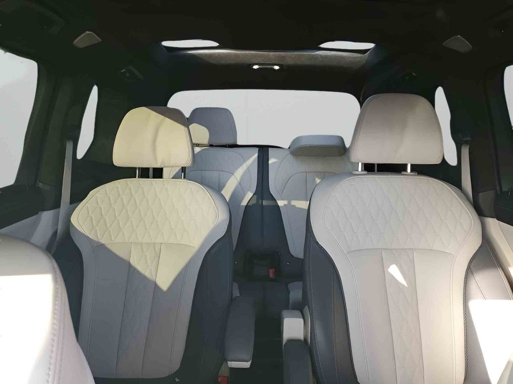 Used Car 2023 Bmw X7  M60i For Sale Under $70,000 In Austin, Texas
