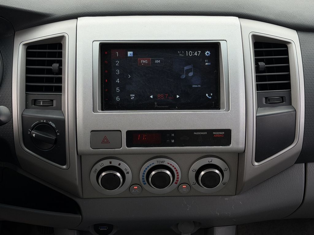 Used 2005 Toyota Tacoma Truck