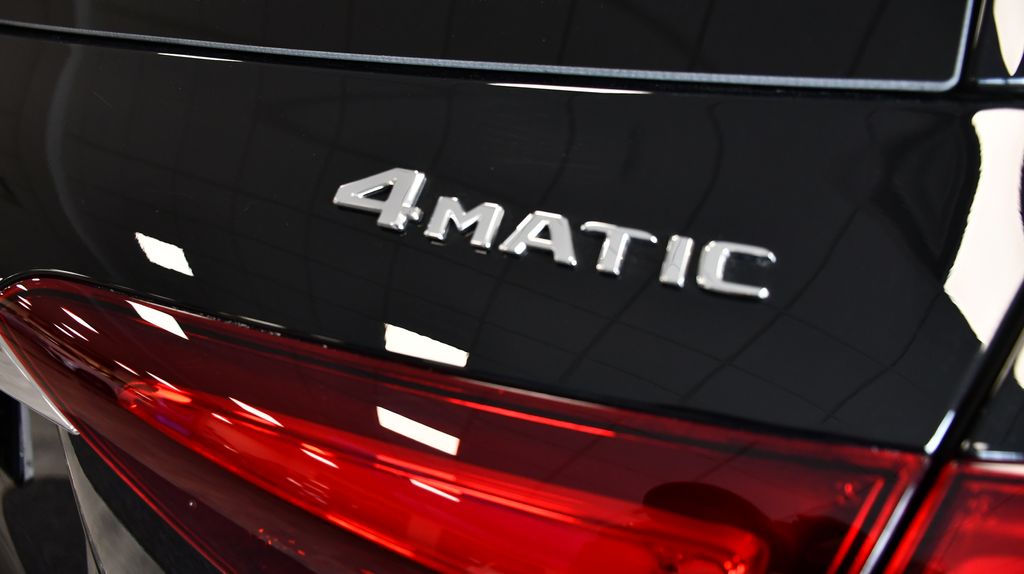 Thumbnail: 2025 Mercedes-Benz GLE - 9