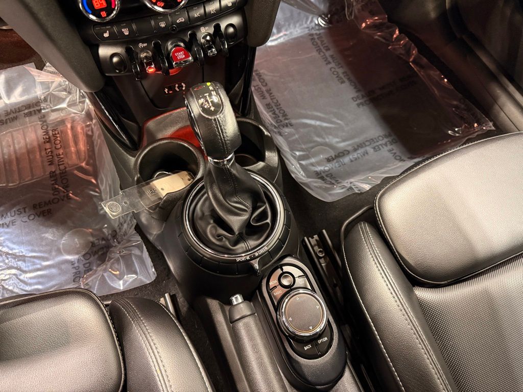 Thumbnail: 2017 MINI Cooper - 15