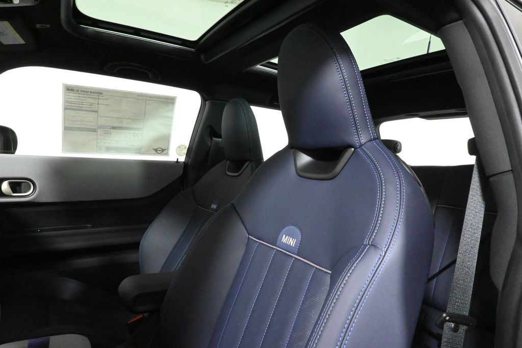 Thumbnail: 2025 MINI Cooper - 15