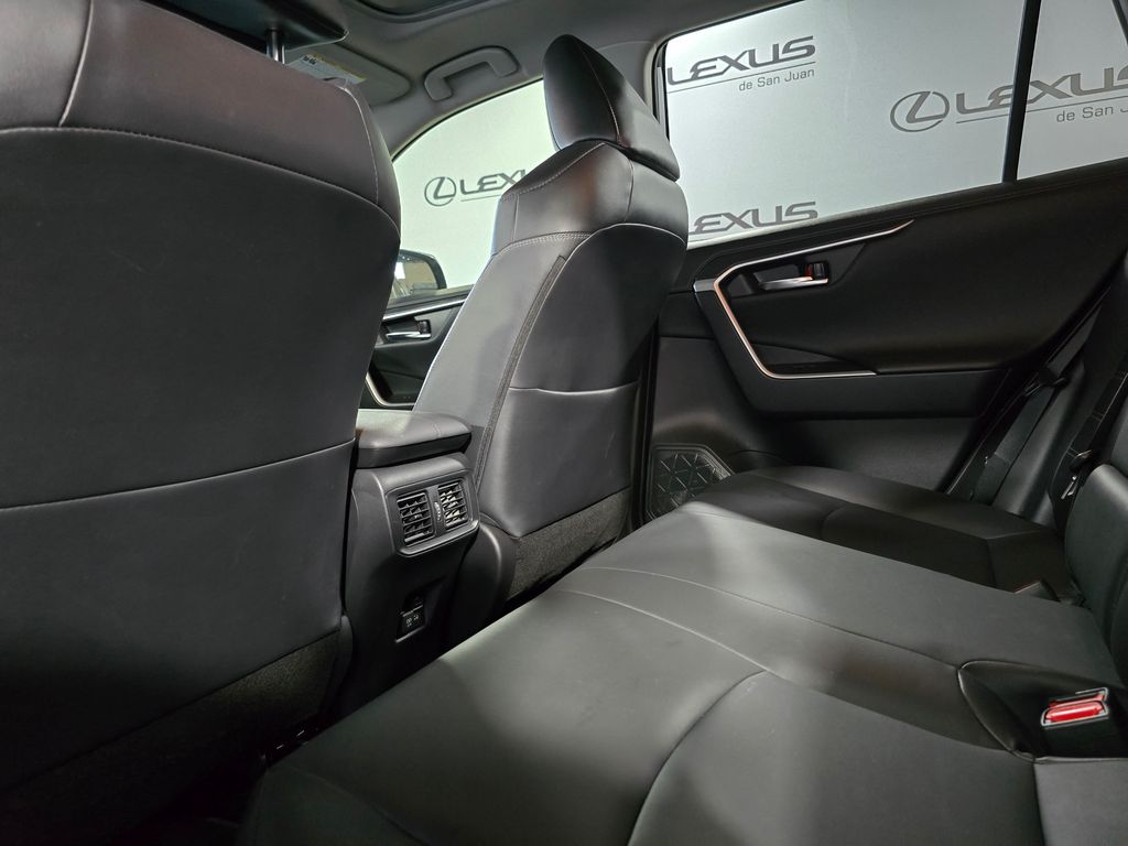 Thumbnail: 2021 Toyota RAV4 - 26
