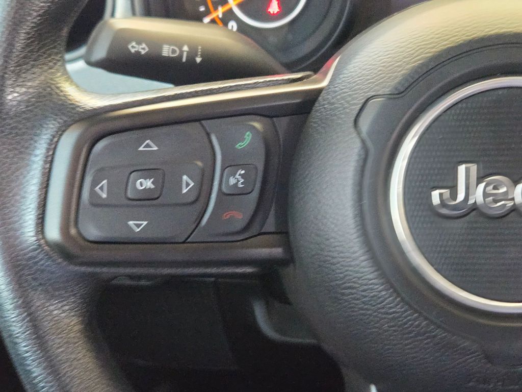 Used 2025 Jeep Wrangler SUV