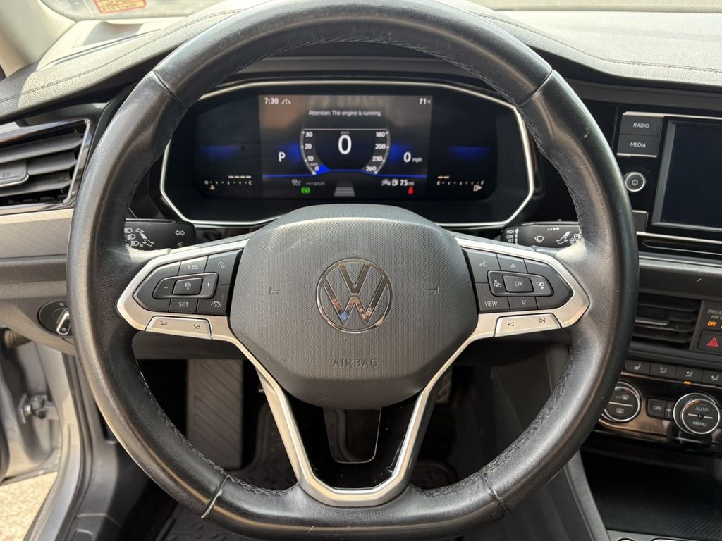 2022 Volkswagen Jetta 1.5T SE