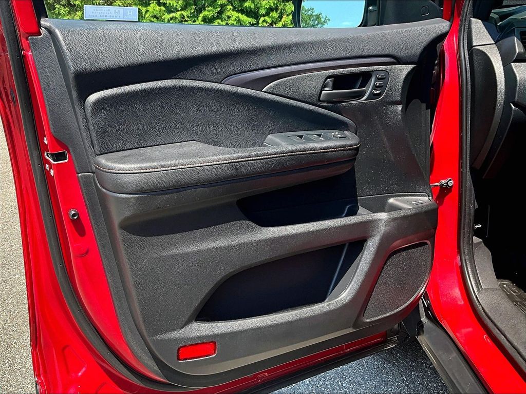 2023 Honda Passport — photo 9