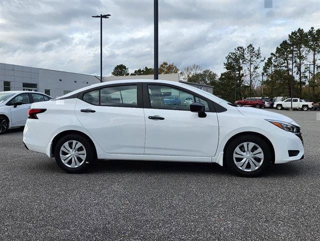New 2025 Nissan Versa Sedan