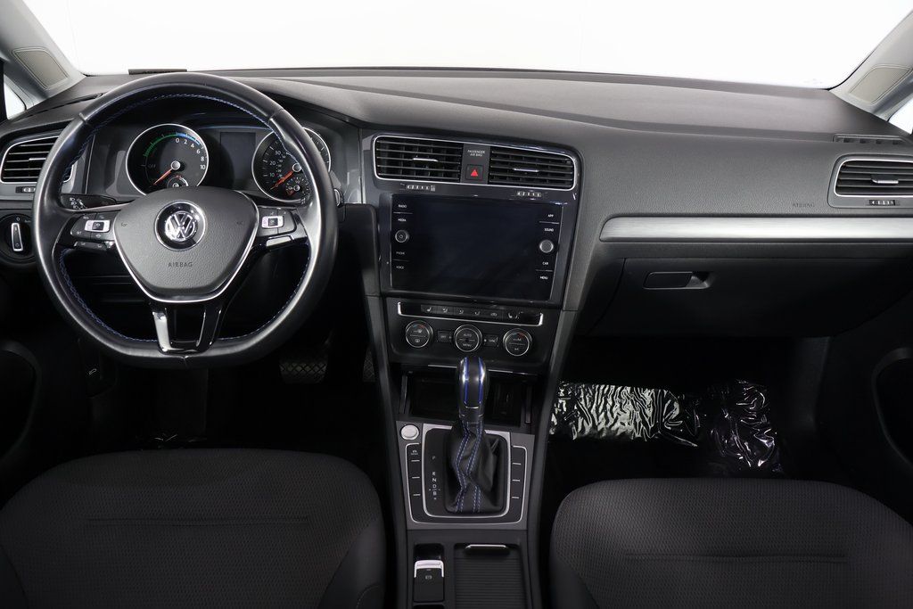 Thumbnail: 2019 Volkswagen e-Golf - 8