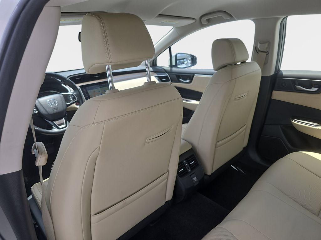 Used 2018  Honda Touring image 14