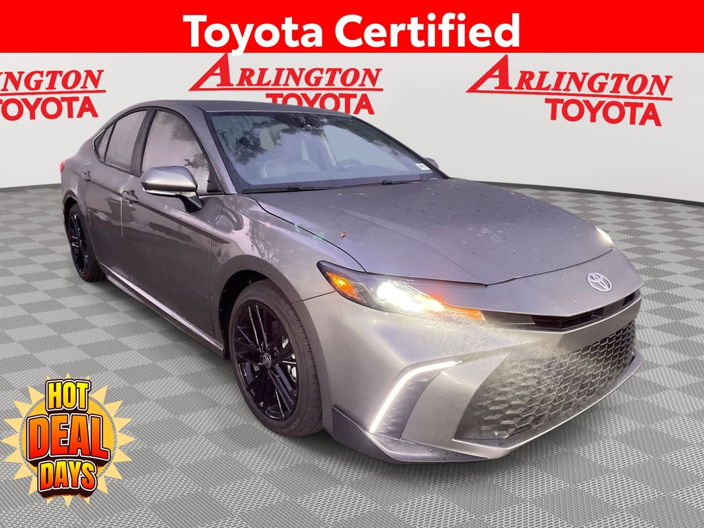 2026 Toyota Camry SE Hybrid's photo