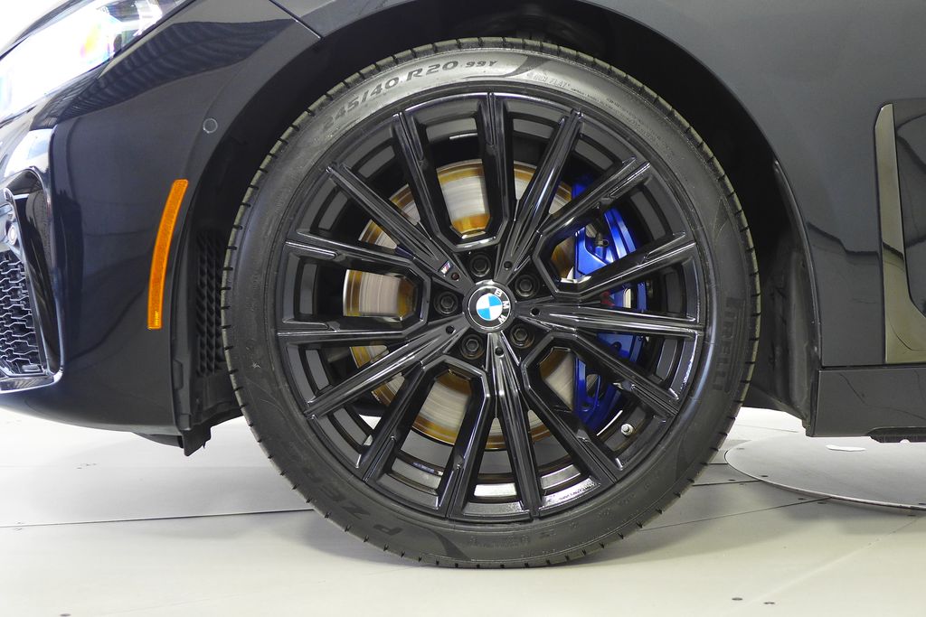 Thumbnail: 2022 BMW 7 Series - 5