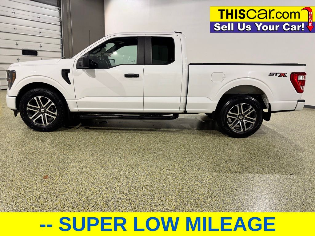 2023 Ford F-150 XL photo 4
