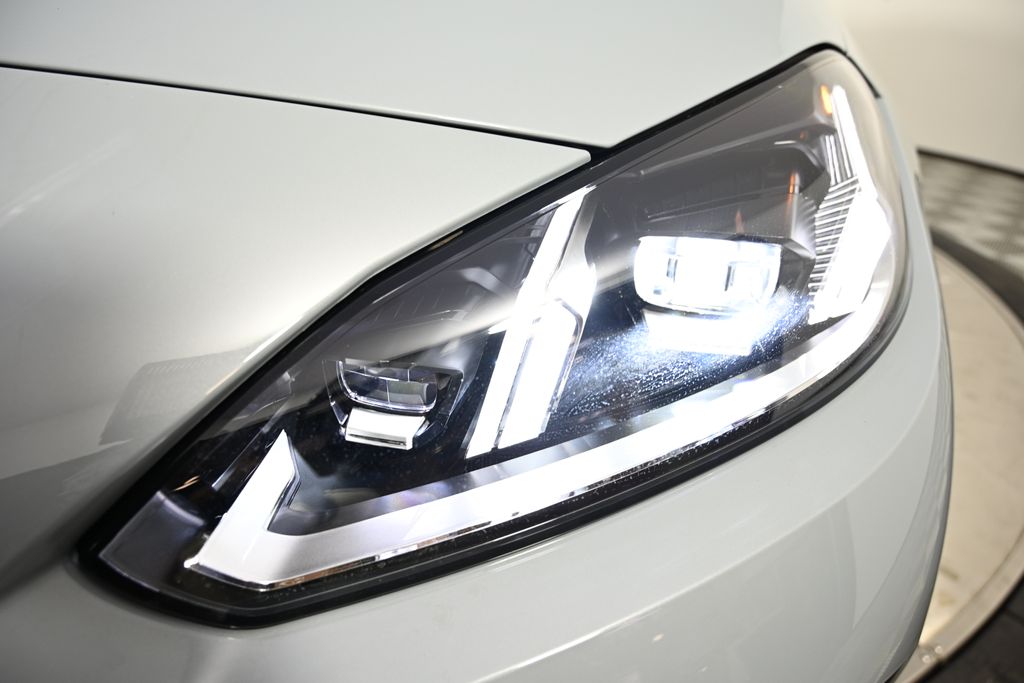 Thumbnail: 2026 BMW 2 Series - 9