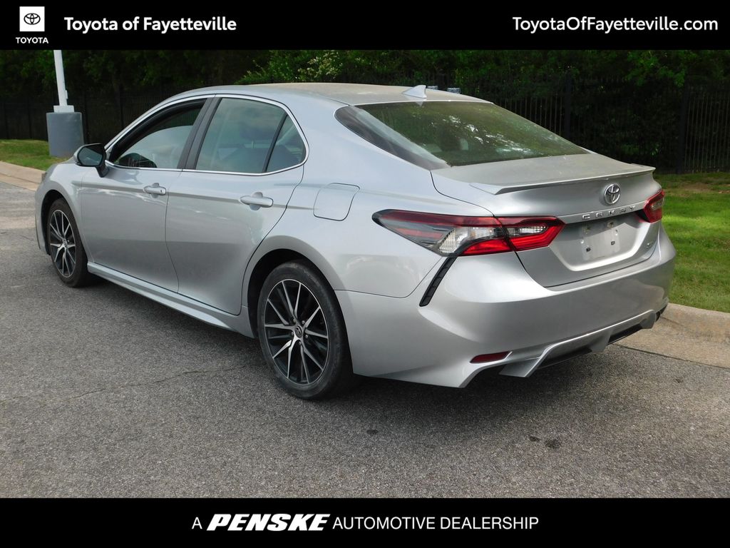 2023 Toyota Camry SE 9