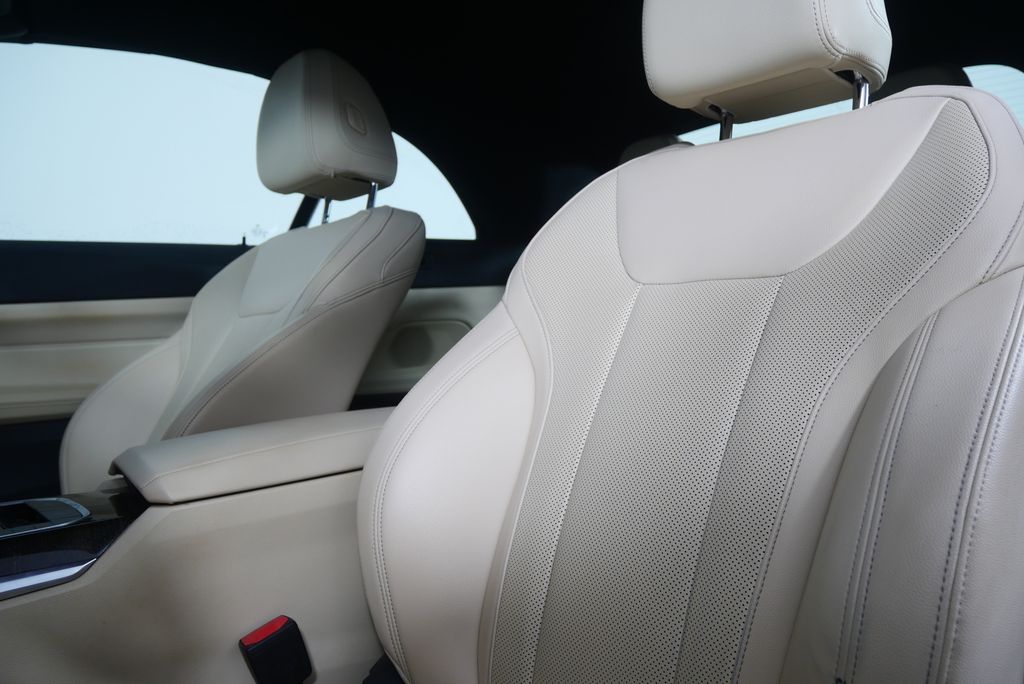 Thumbnail: 2024 BMW 4 Series - 10