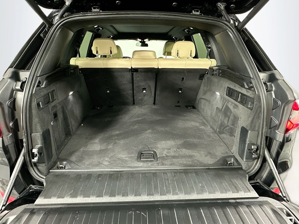 Thumbnail: 2021 BMW X5 - 27