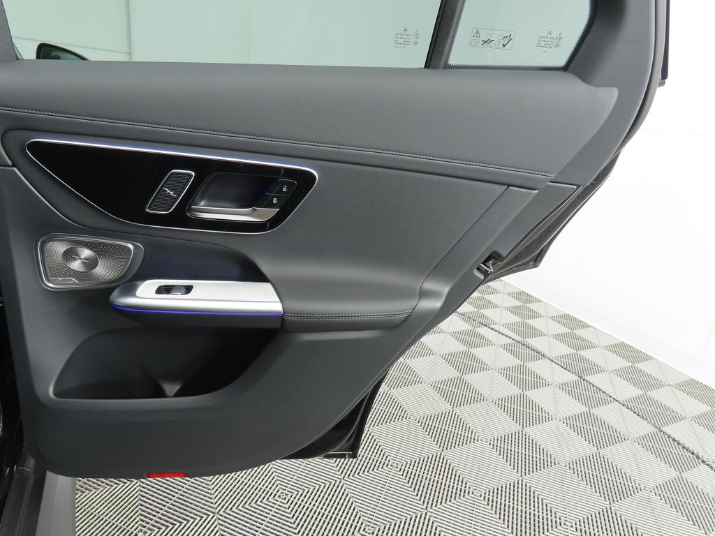 Thumbnail: 2026 Mercedes-Benz GLC - 27