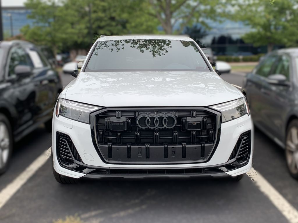 Thumbnail: 2025 Audi Q7 - 2