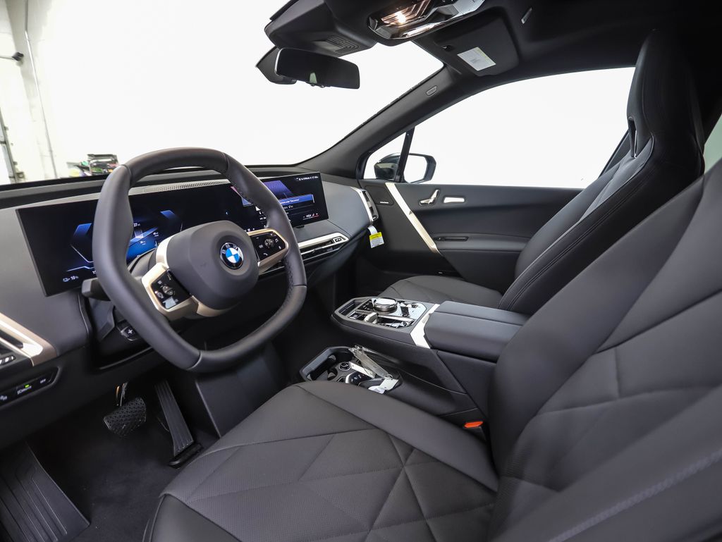 Thumbnail: 2026 BMW iX - 10
