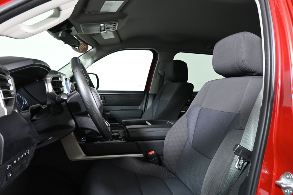 Thumbnail: 2022 Toyota Tundra - 15