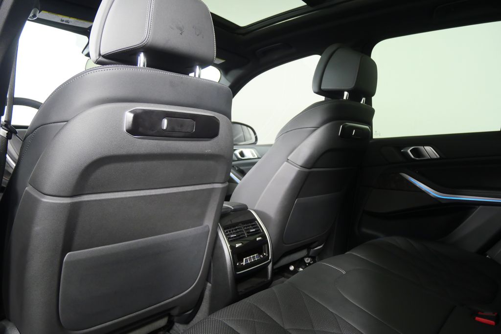 Thumbnail: 2025 BMW X5 - 19