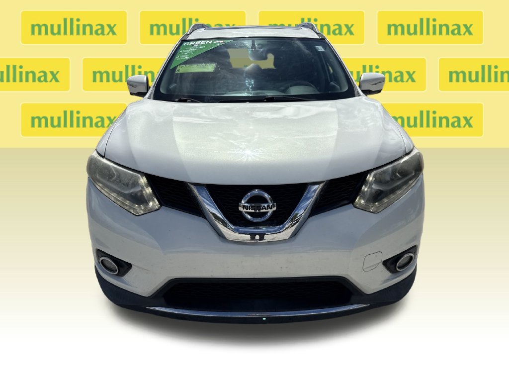 Used 2014 White Nissan SL image 11