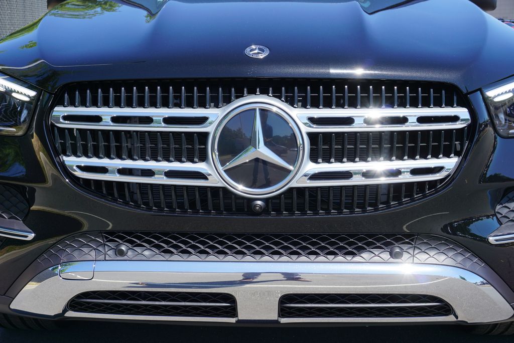 Thumbnail: 2026 Mercedes-Benz GLE - 9