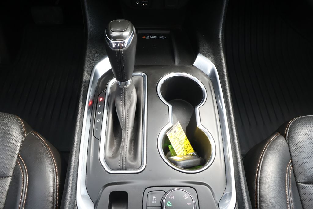 Thumbnail: 2020 Chevrolet Traverse - 23