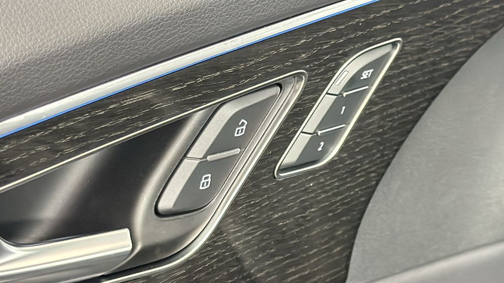 2025 Audi Q7  27