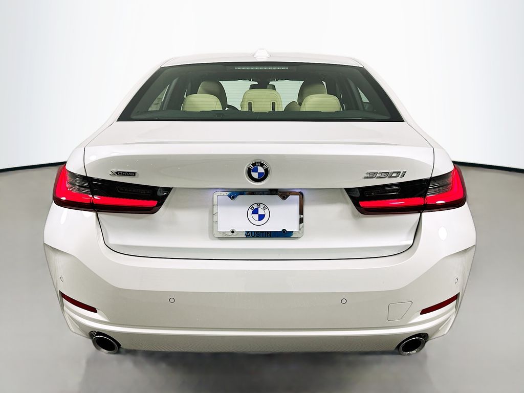 Thumbnail: 2026 BMW 3 Series - 6