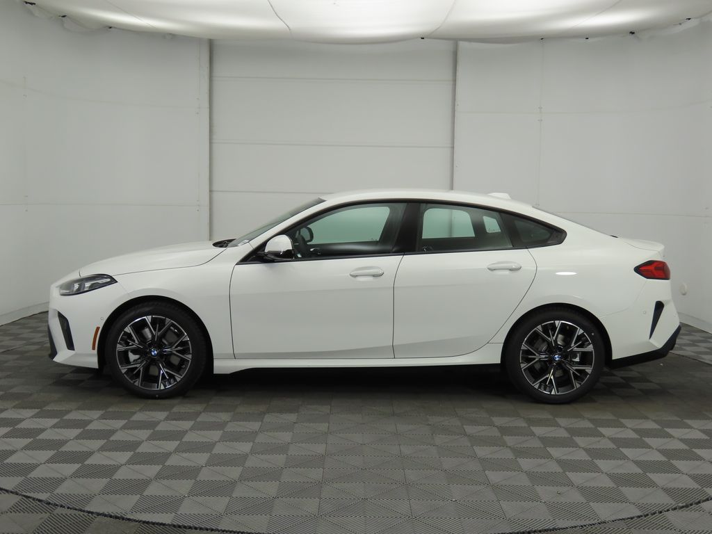 Thumbnail: 2025 BMW 2 Series - 9