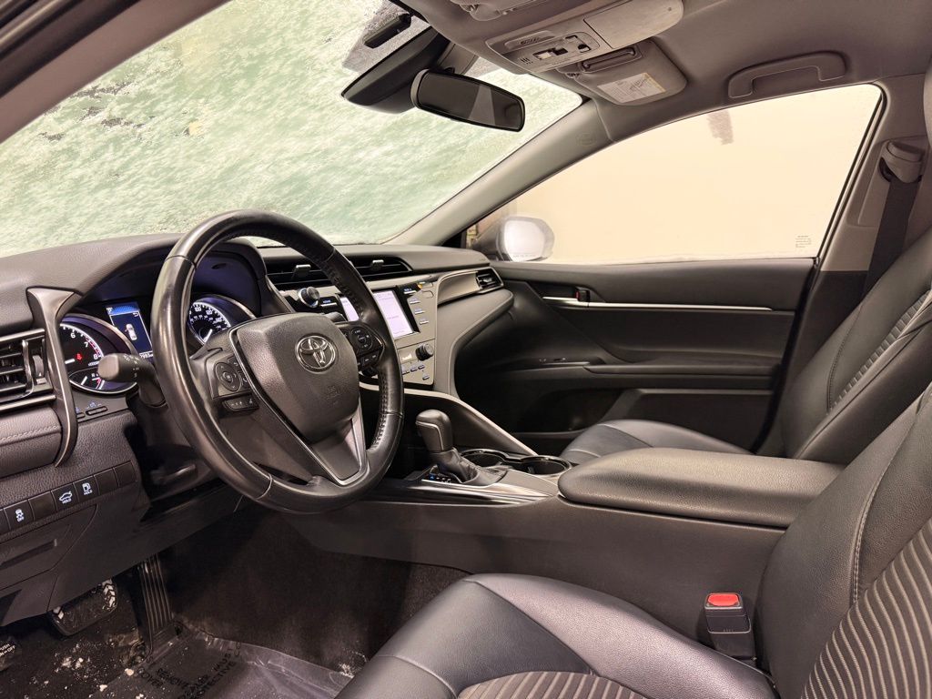 Thumbnail: 2019 Toyota Camry - 8