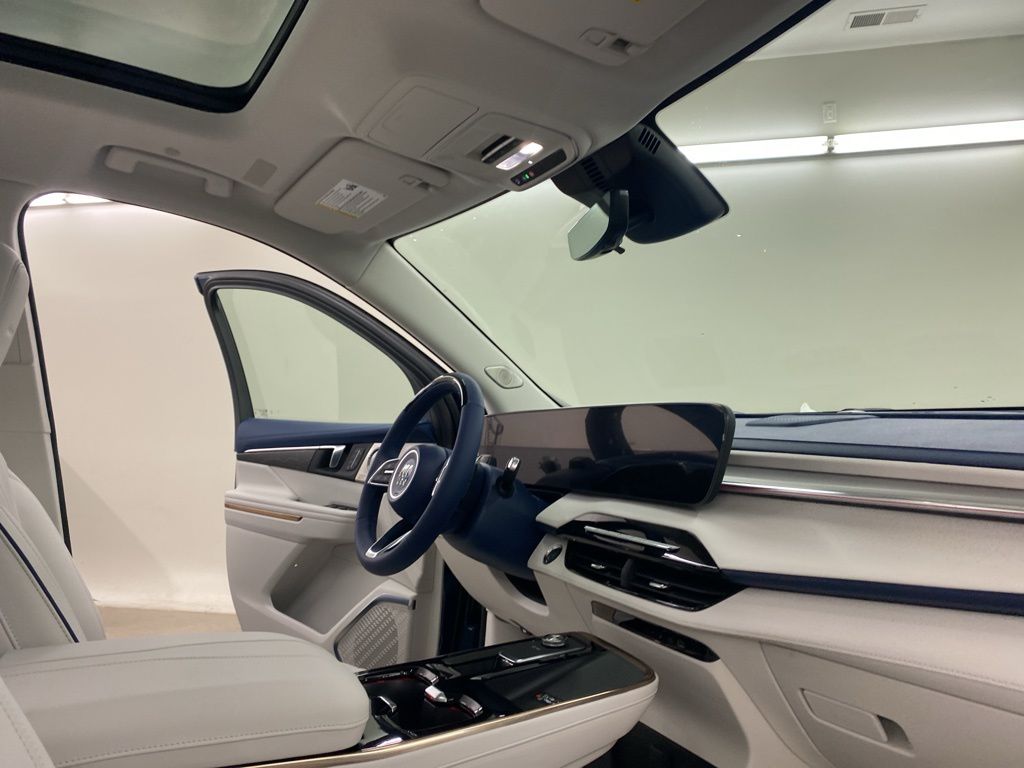 2025 Buick Enclave Avenir photo