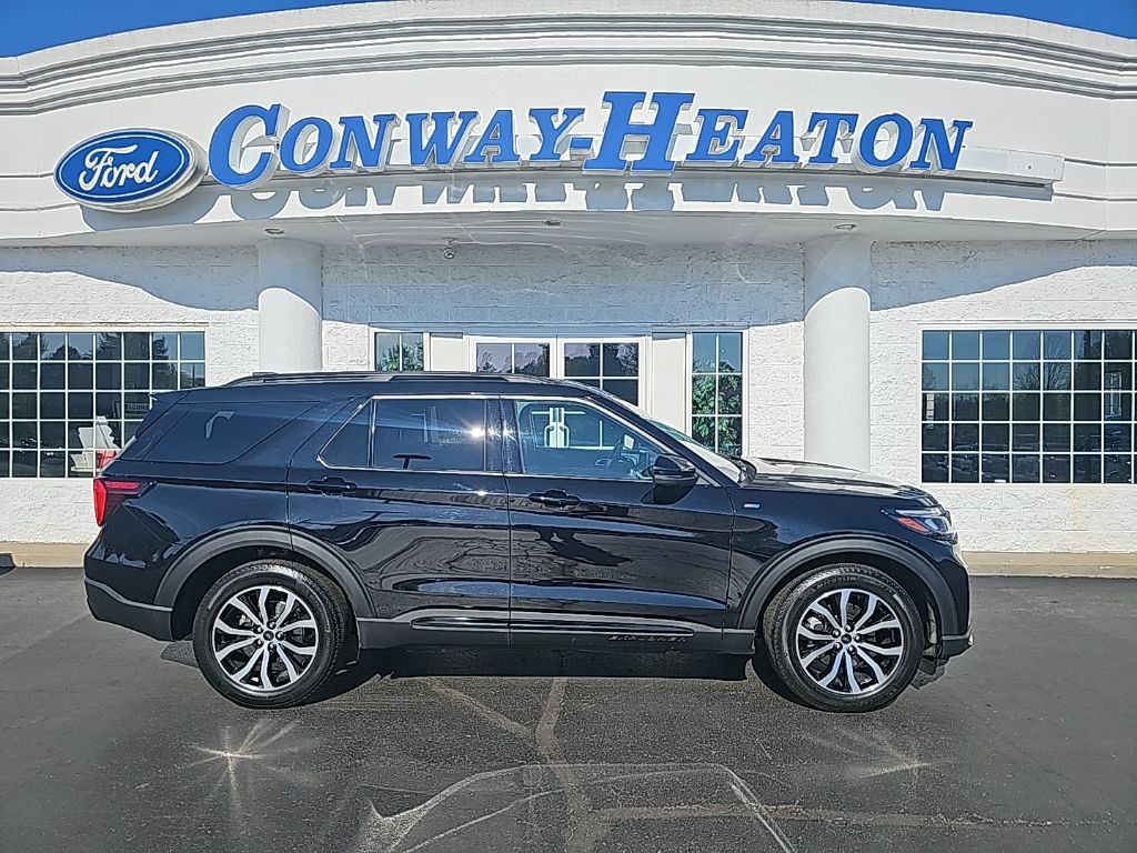 Black Metallic 2025 Ford Explorer ST-Line RWD SUV / Crossover Rear-Wheel Drive Automatic