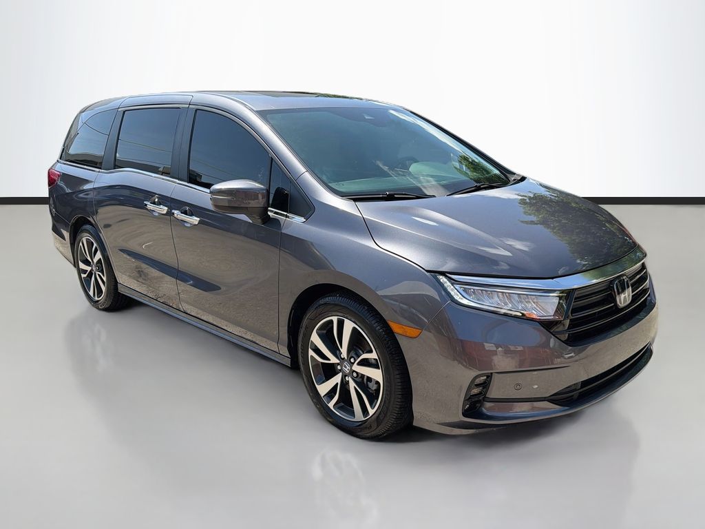  2024 Honda Odyssey Touring FWD   