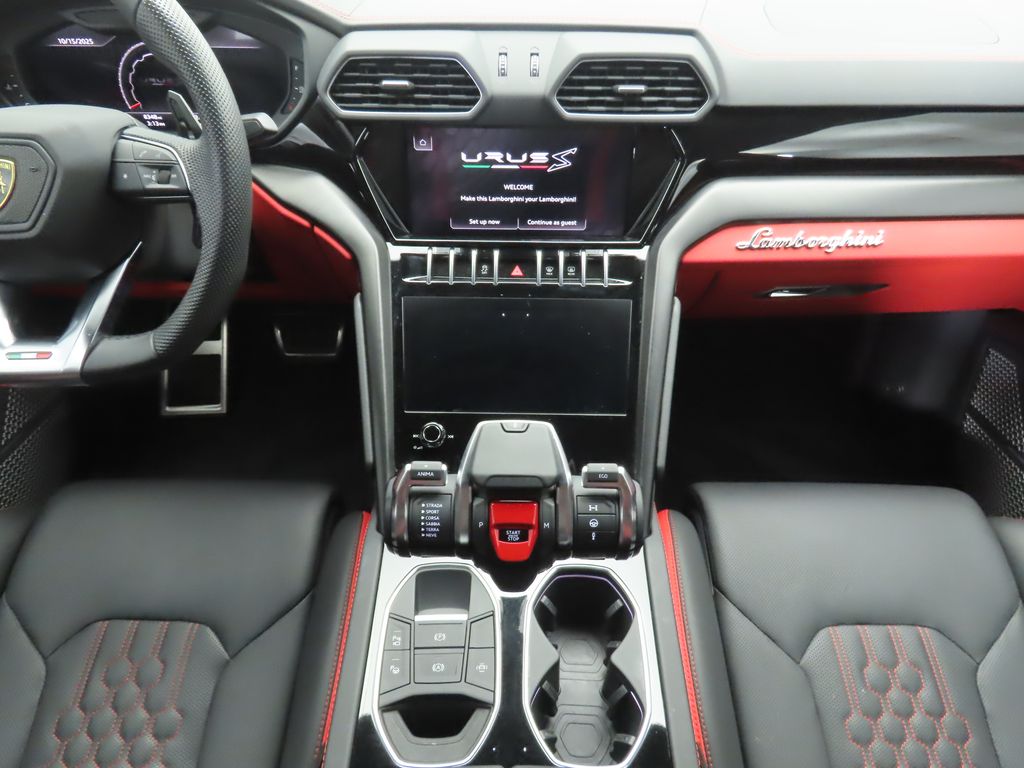 Thumbnail: 2023 Lamborghini Urus - 13