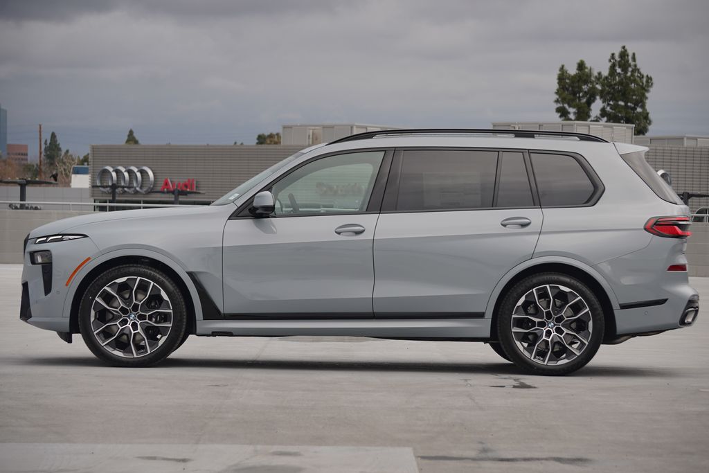 2024 BMW X7 xDrive40i 4