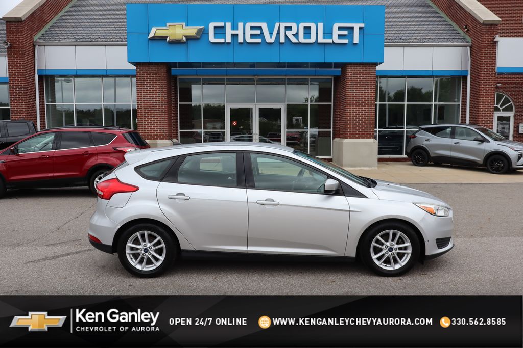 Ingot Silver Metallic 2018 Ford Focus Hatchback Front-Wheel Drive 6-Speed Automatic