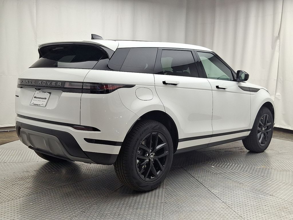 Thumbnail: 2026 Land Rover Range Rover Evoque - 3