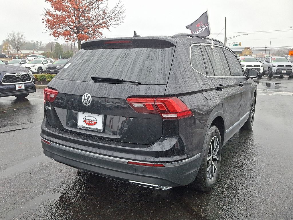 Thumbnail: 2021 Volkswagen Tiguan - 6