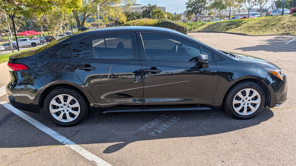 Used 2021 Toyota Corolla LE 4D Sedan