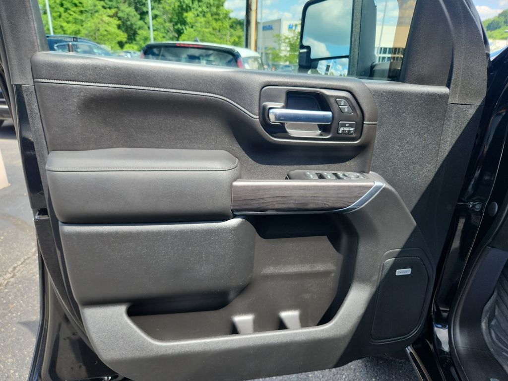 2020 Chevrolet Silverado 2500HD LTZ - 10