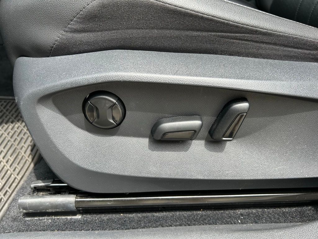 2022 Volkswagen Tiguan 2.0T 16