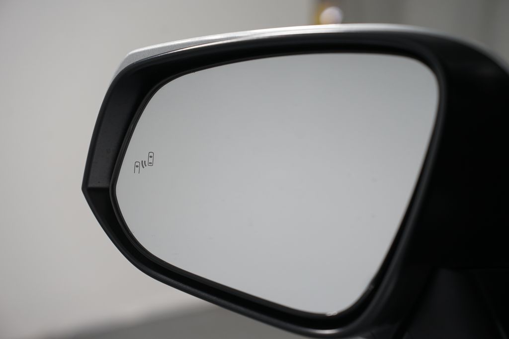 Thumbnail: 2025 Toyota RAV4 - 26