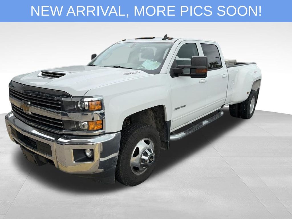 Summit White 2017 Chevrolet Silverado 3500HD Pickup Truck Four-Wheel Drive 6-Speed Automatic