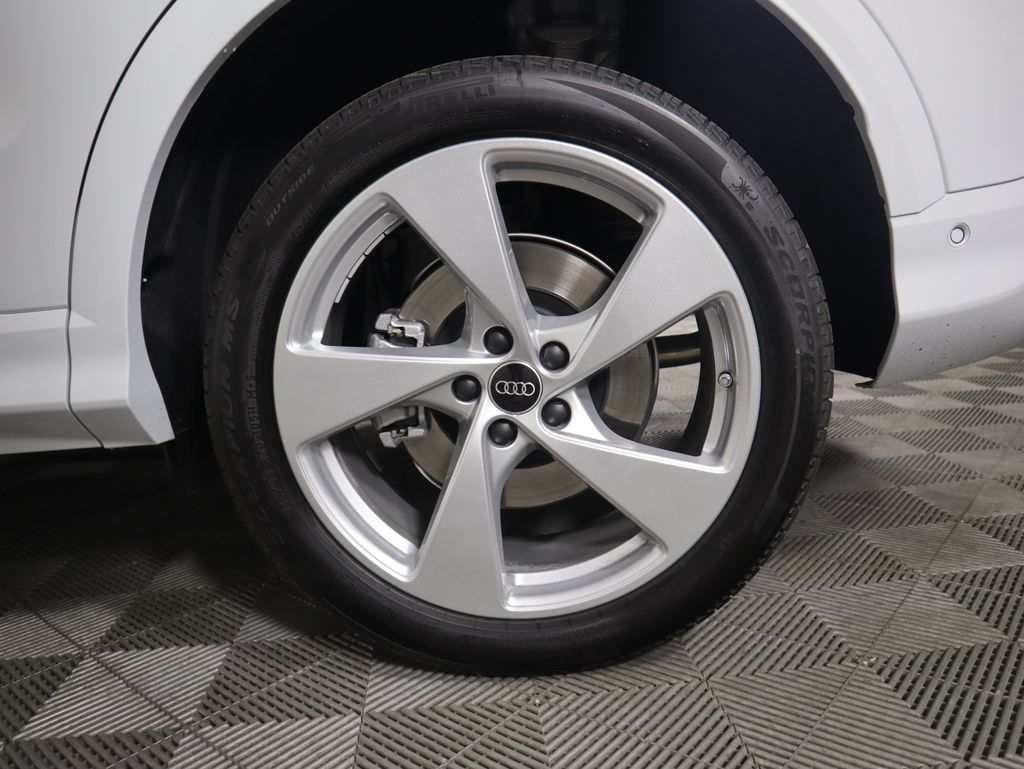 Thumbnail: 2025 Audi Q5 - 32