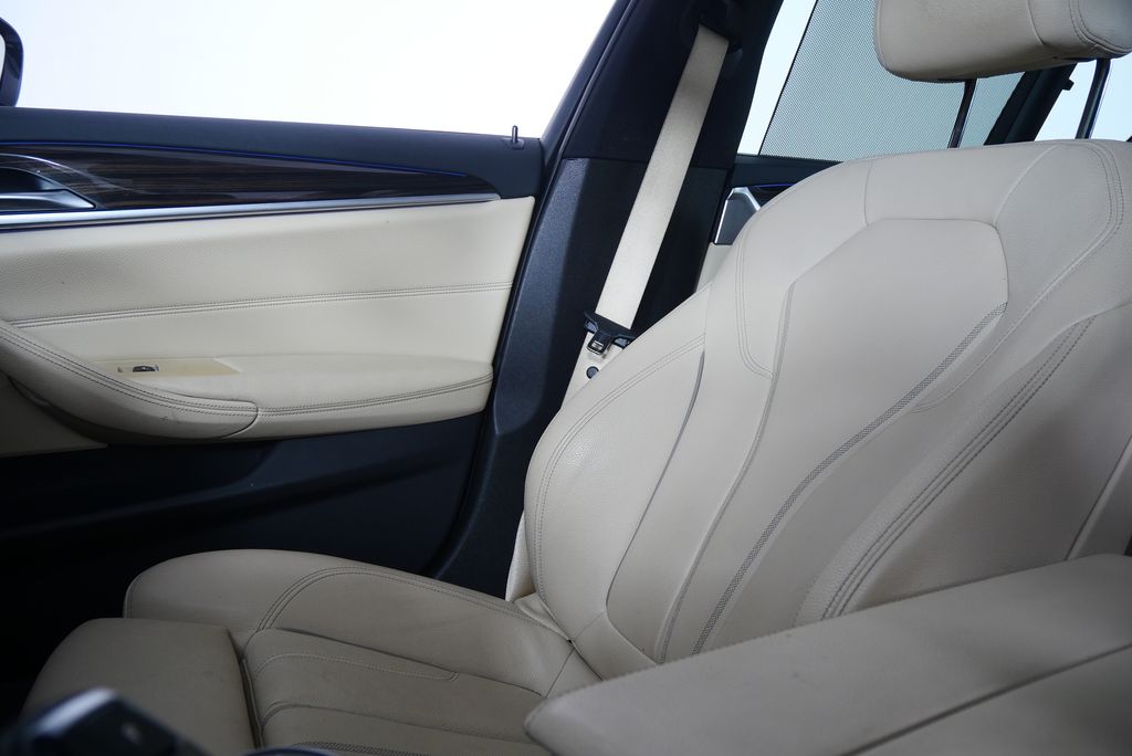 Thumbnail: 2019 BMW 5 Series - 23