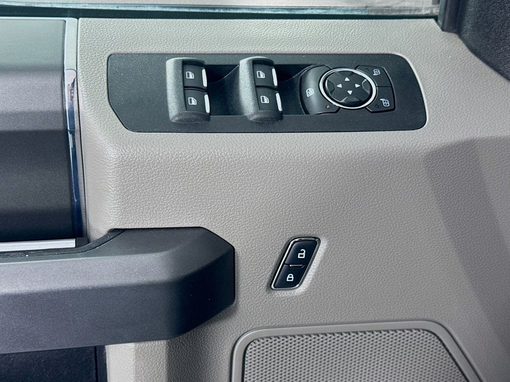 Used Car 2015 Ford F-150  Xlt For Sale Under $20,000 In Austin, Texas