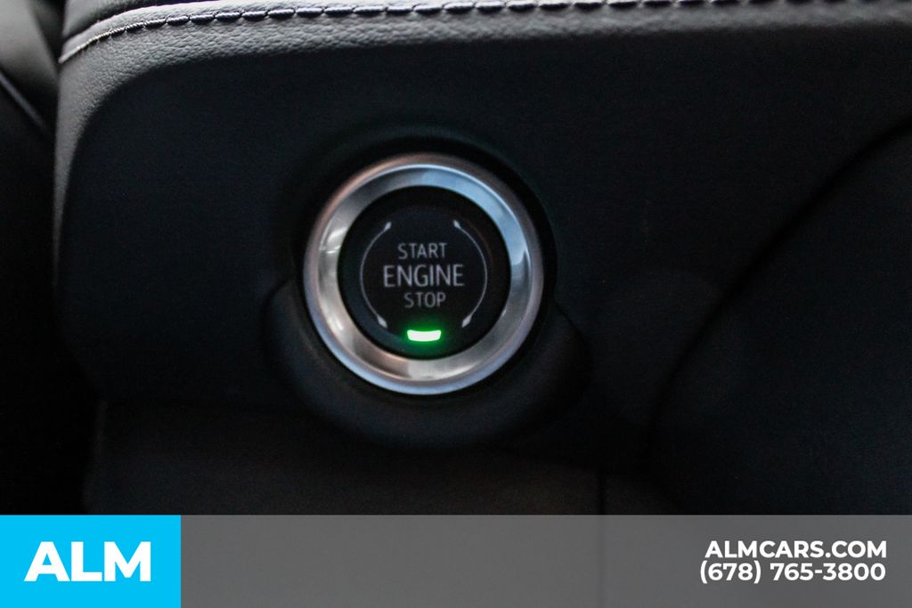 Used 2025 Black Chevrolet Z71 image 31