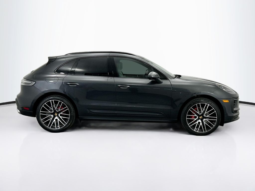 Thumbnail: 2026 Porsche Macan - 8